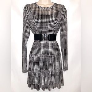 Size Small Lily Rose Houndstooth Dress